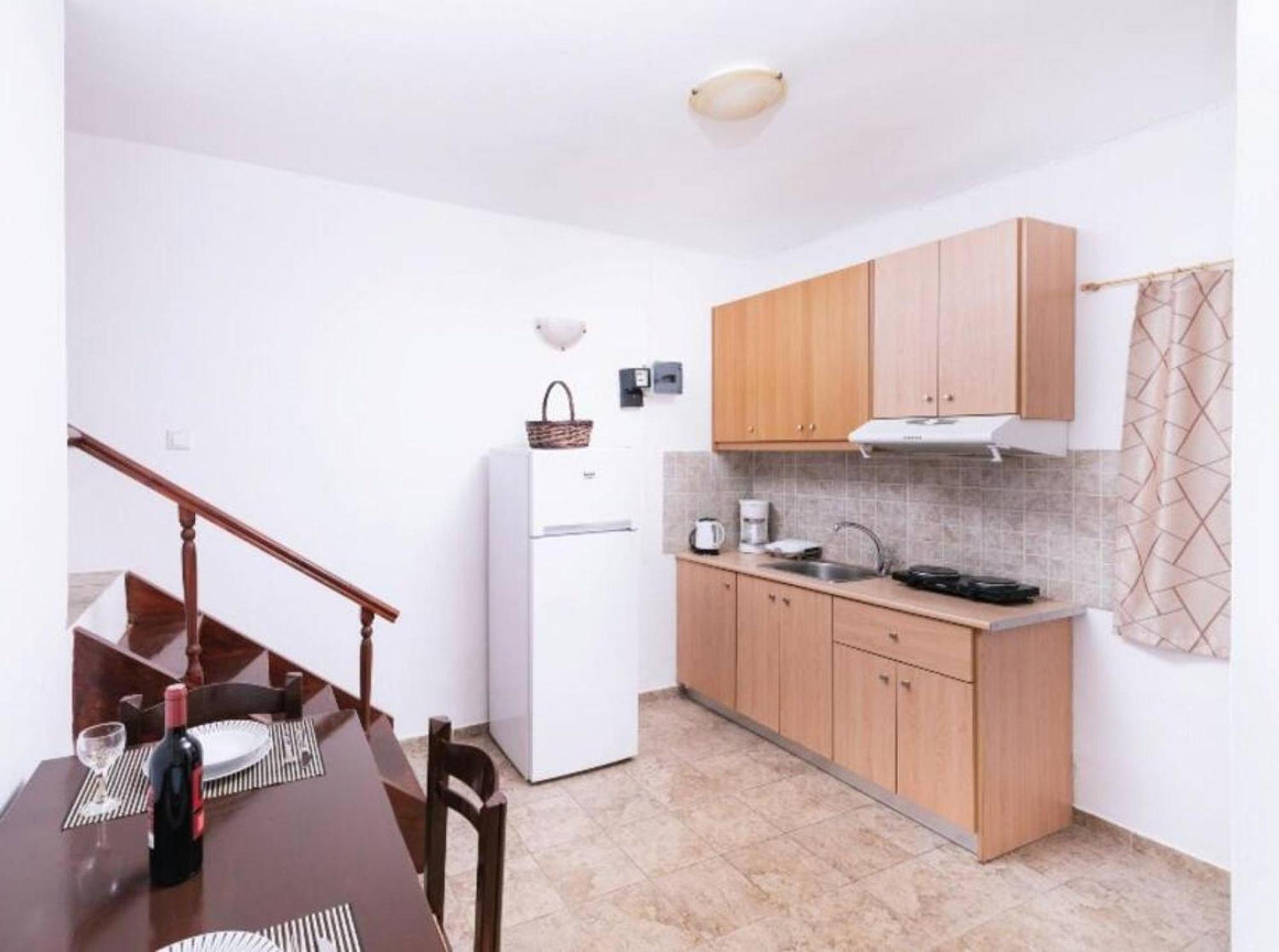 Apartment Panagiotis Камиларион Екстериор снимка